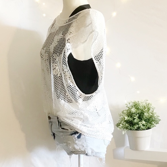 Zara White Crocheted Top (M) - Picture 2 of 7